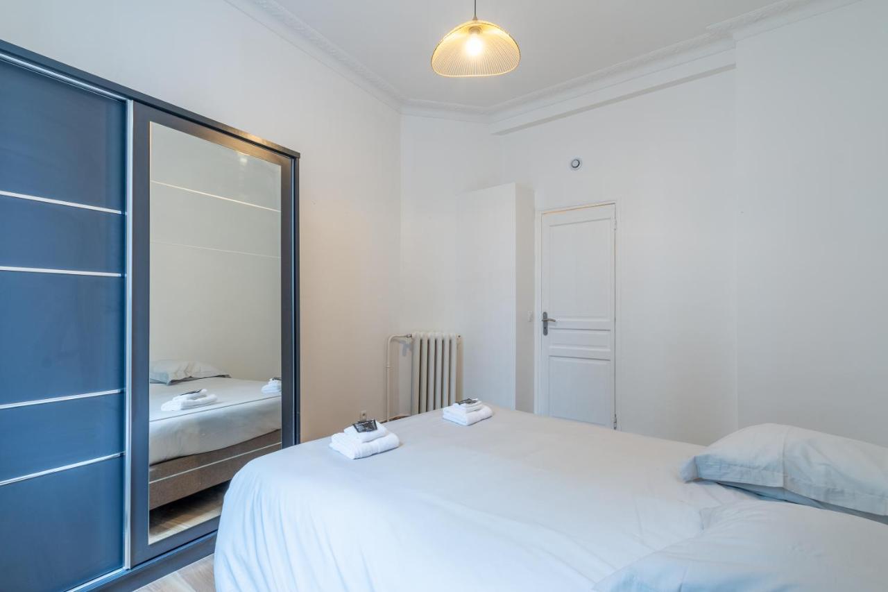 Appartement Metro Alexandre Dumas Париж Екстериор снимка