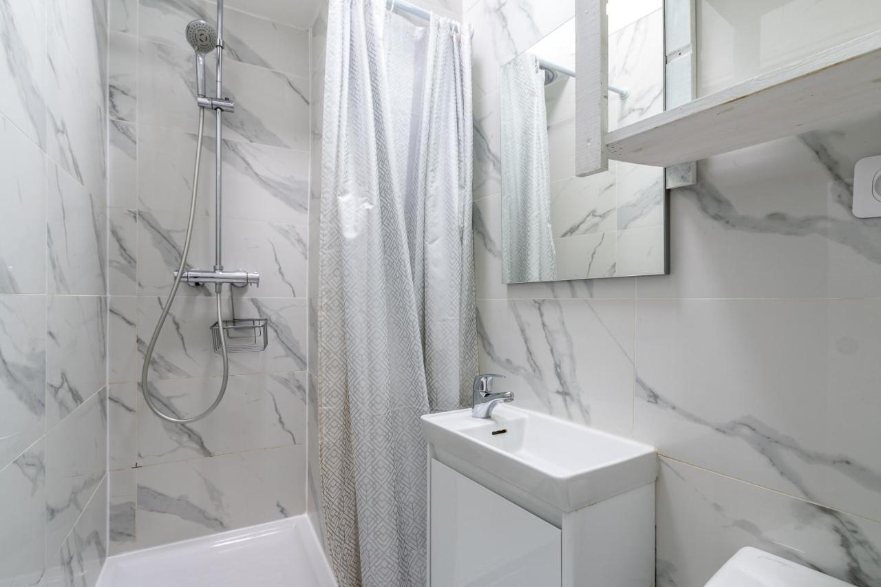 Appartement Metro Alexandre Dumas Париж Екстериор снимка